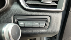 Renault Clio 1.0 TCe 100 Play 5dr Petrol Hatchback